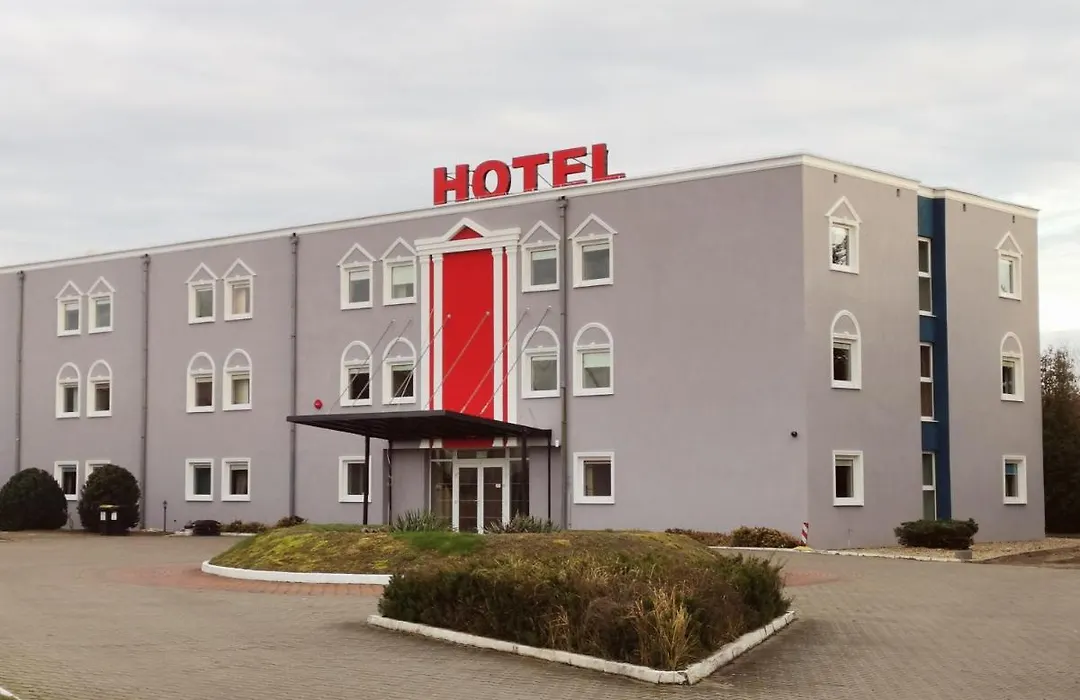 Hotel Holidays-1