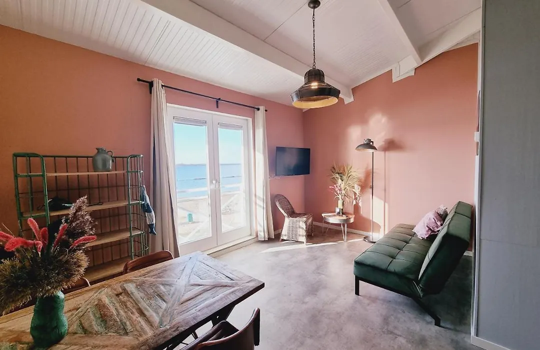 Beach Hotel Oostvoorne-1