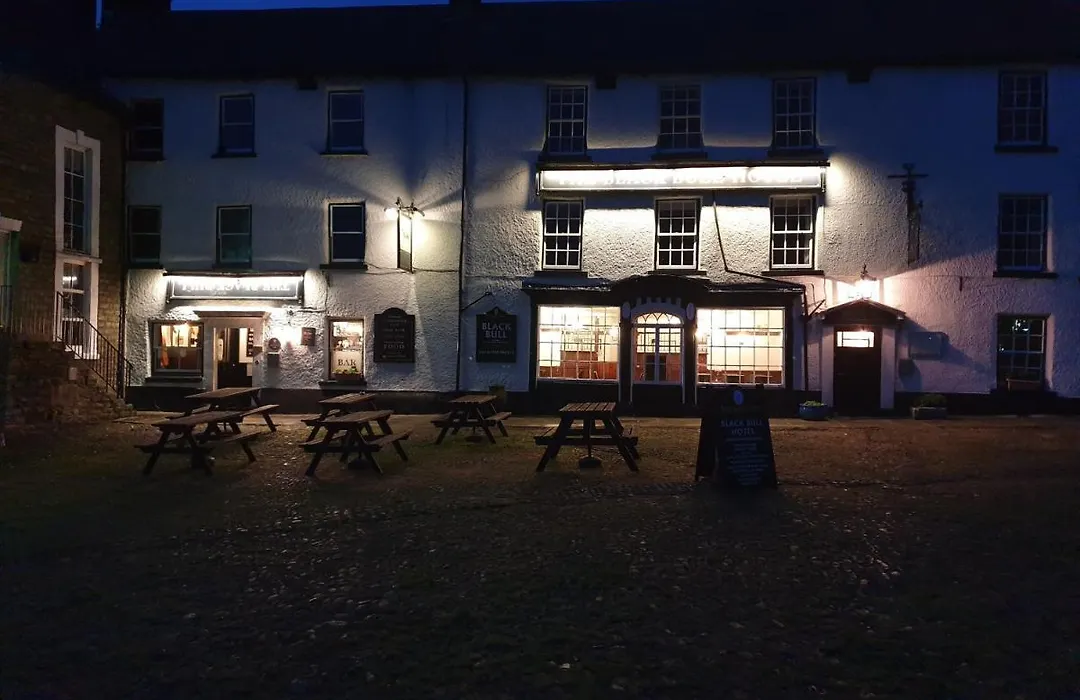 Black Bull Hotel-1