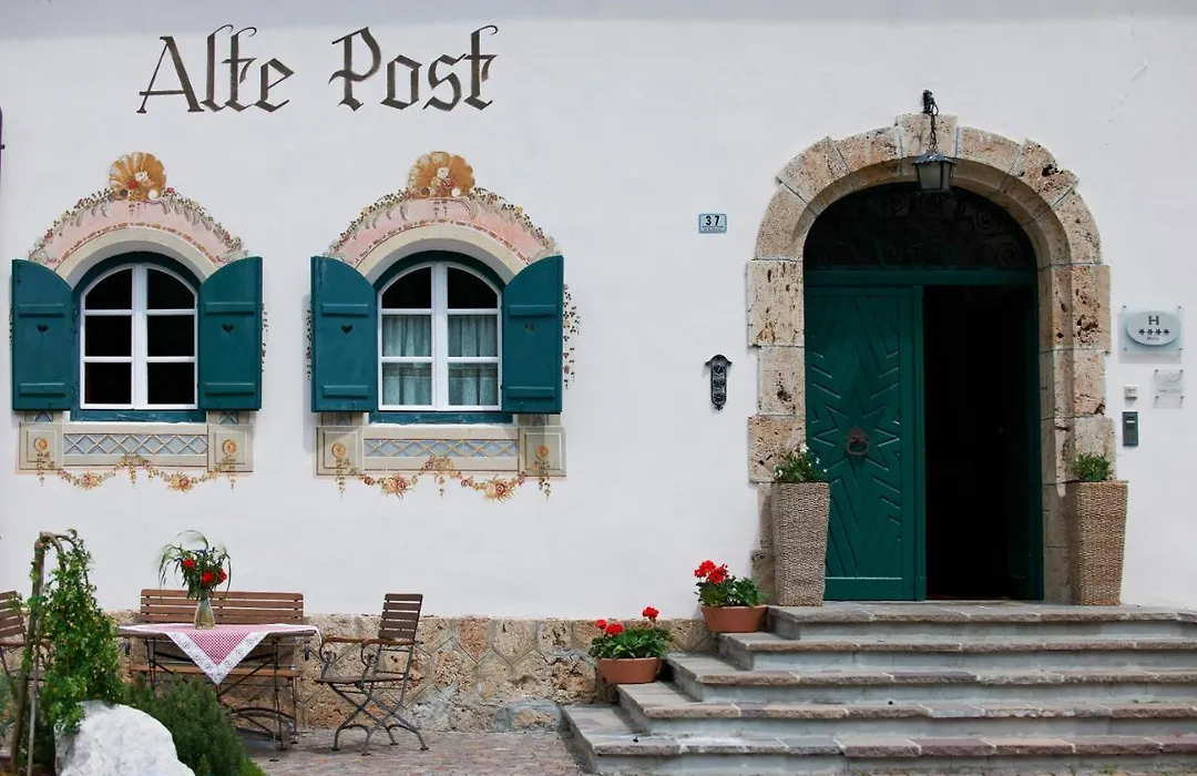 Hotel Dolomitenhof & Chalet Alte Post-1