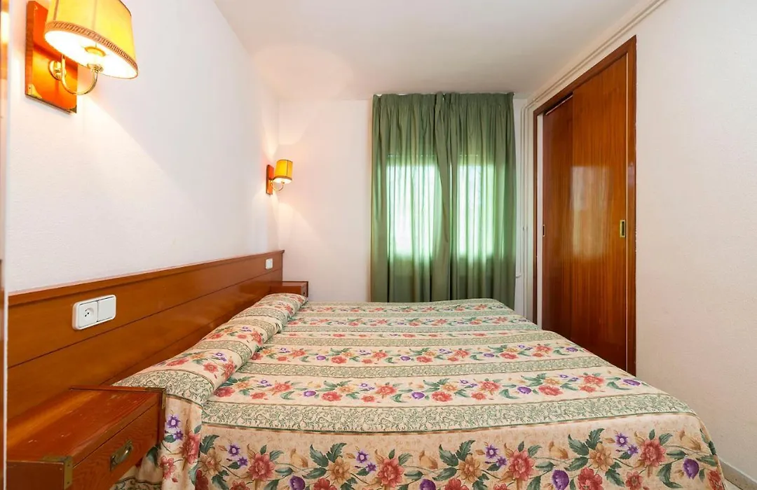 Apartamentos Guitart-1