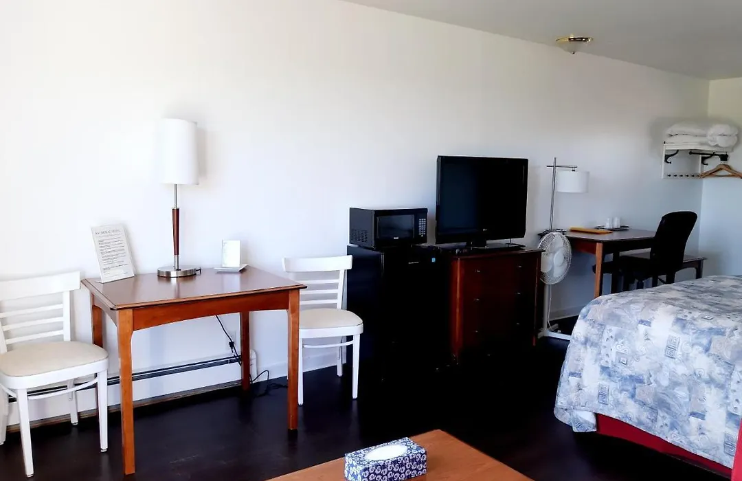 Balmoral Motel-1