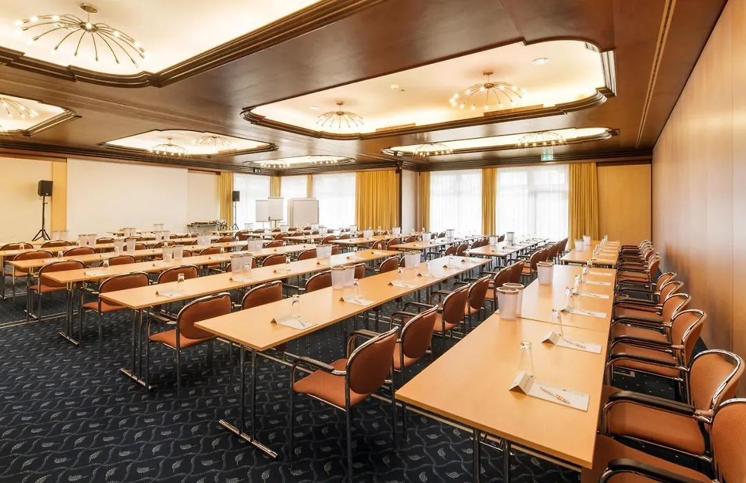 Hotel Am Kurpark-1