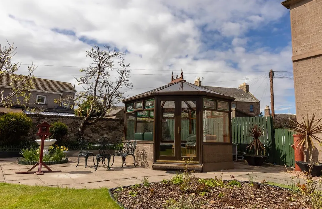 The Limes Guest House-1