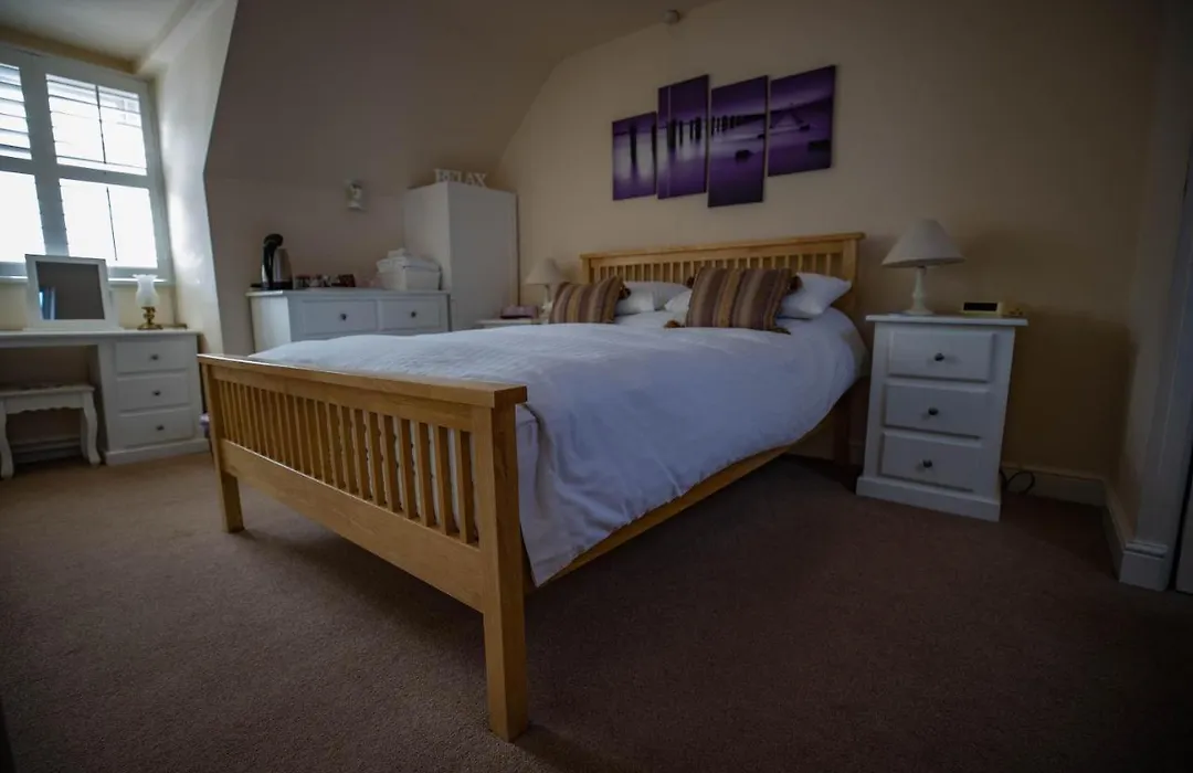 Claremont Guesthouse-1