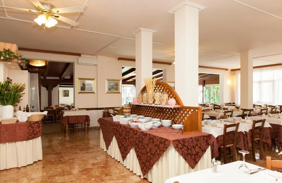 Hotel Arborea-1