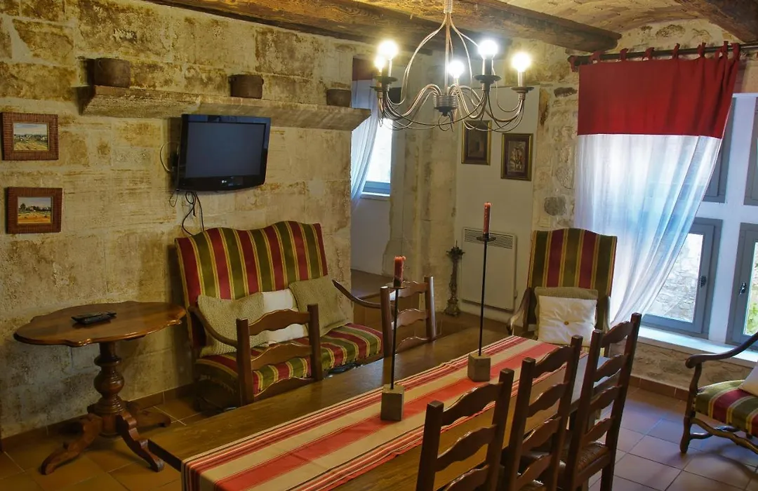 Le Castelas-1