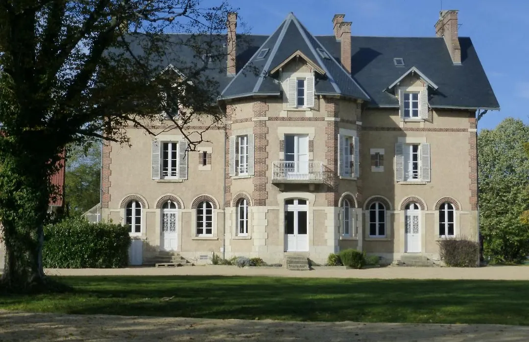 Le château de la brosse Chambres d'hôtes-1