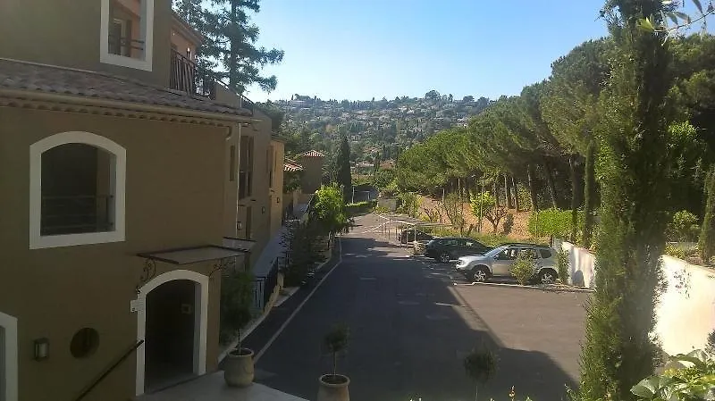 Adonis Mougins-1