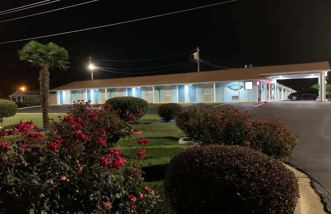 Budget Inn - Laurens-1