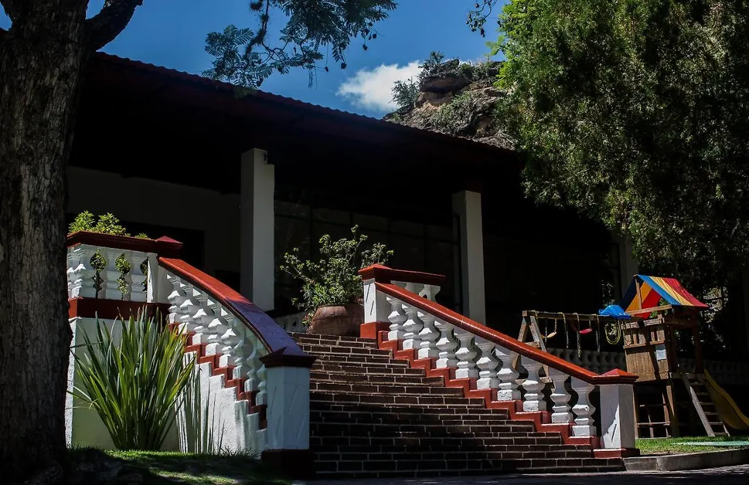 Lourdes Hotel Campestre-1