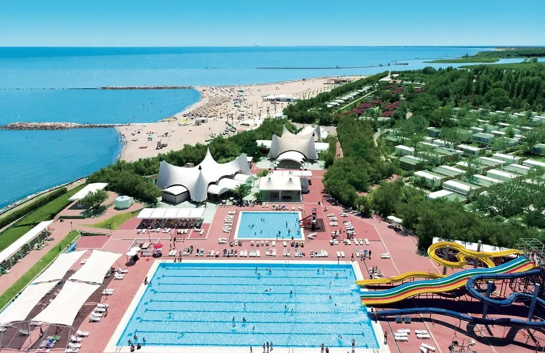 Isamar Holiday Village-1