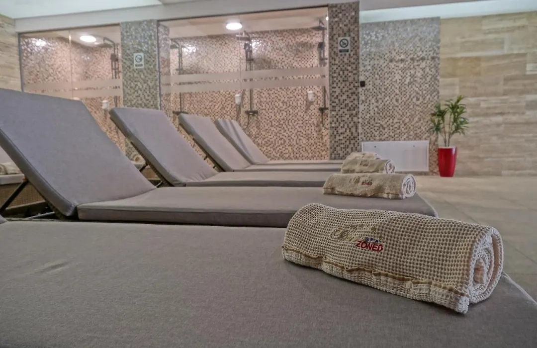 Apart & Spa Zoned-1