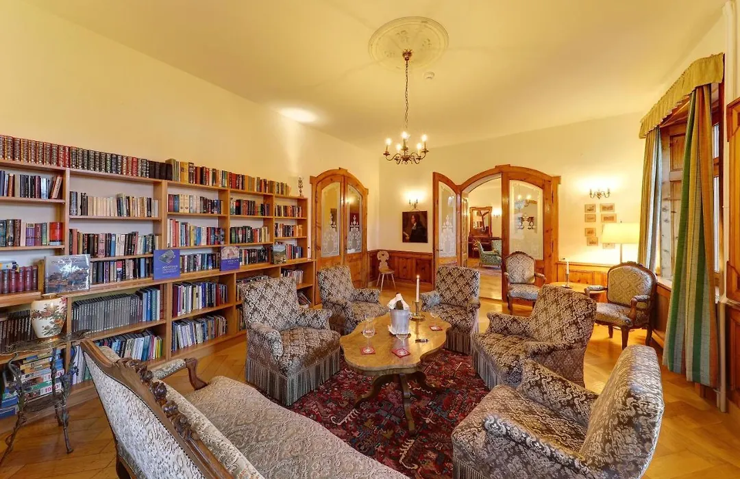 Hotel Schweizerhof Sta Maria-1