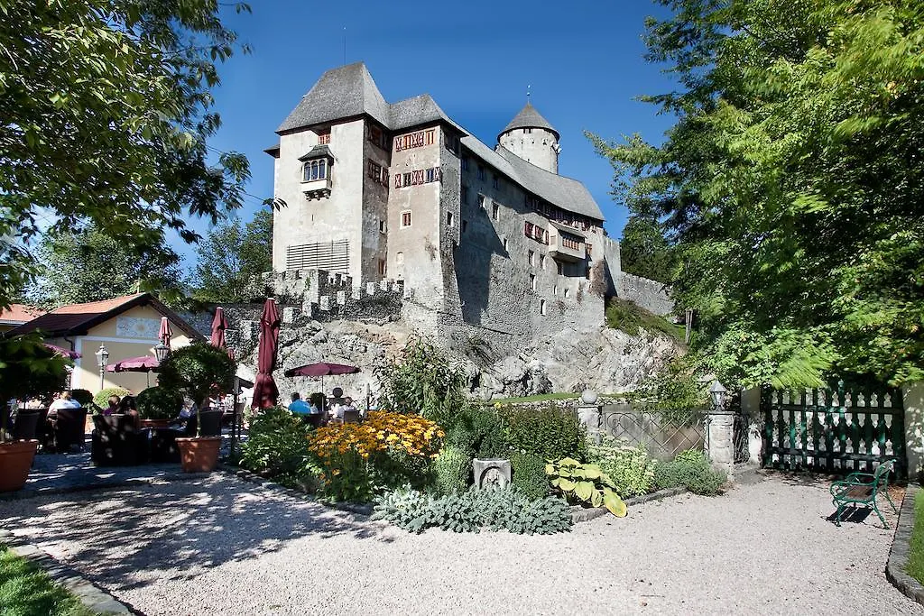 Schloss Matzen-1