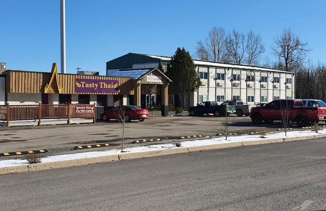 Sundre Motor Inn-1