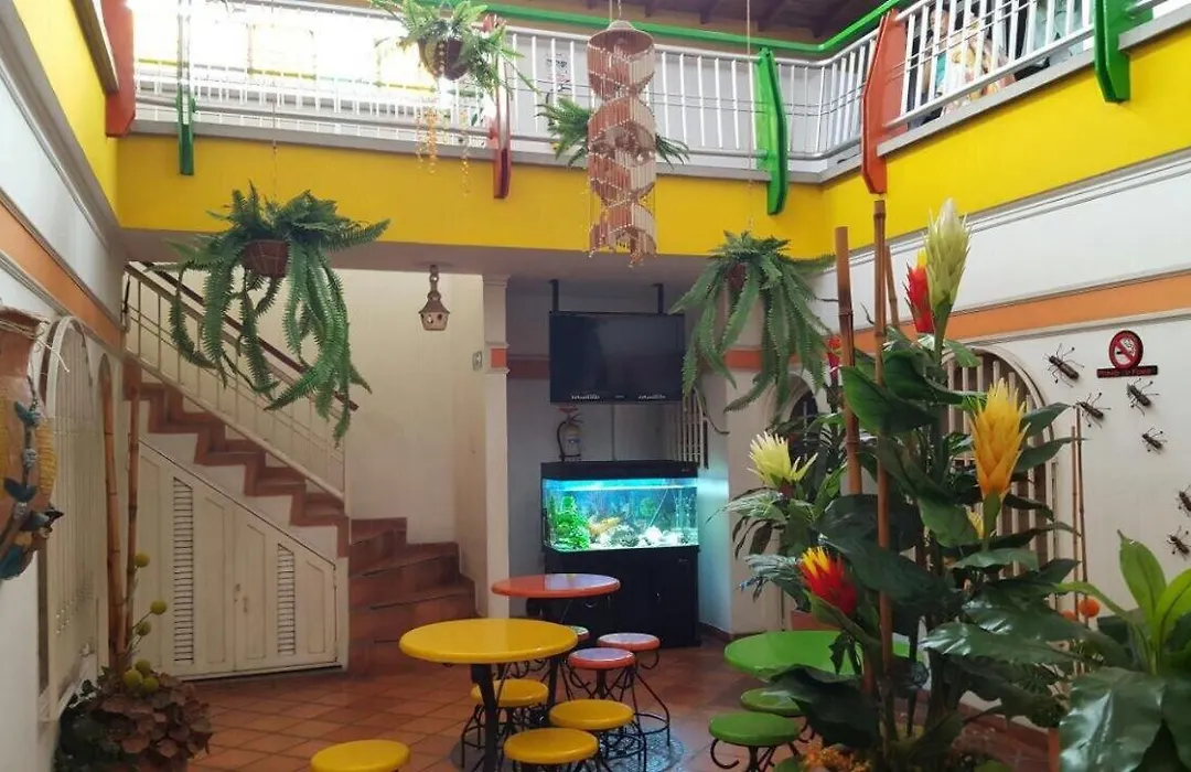 Hotel Manoa-1