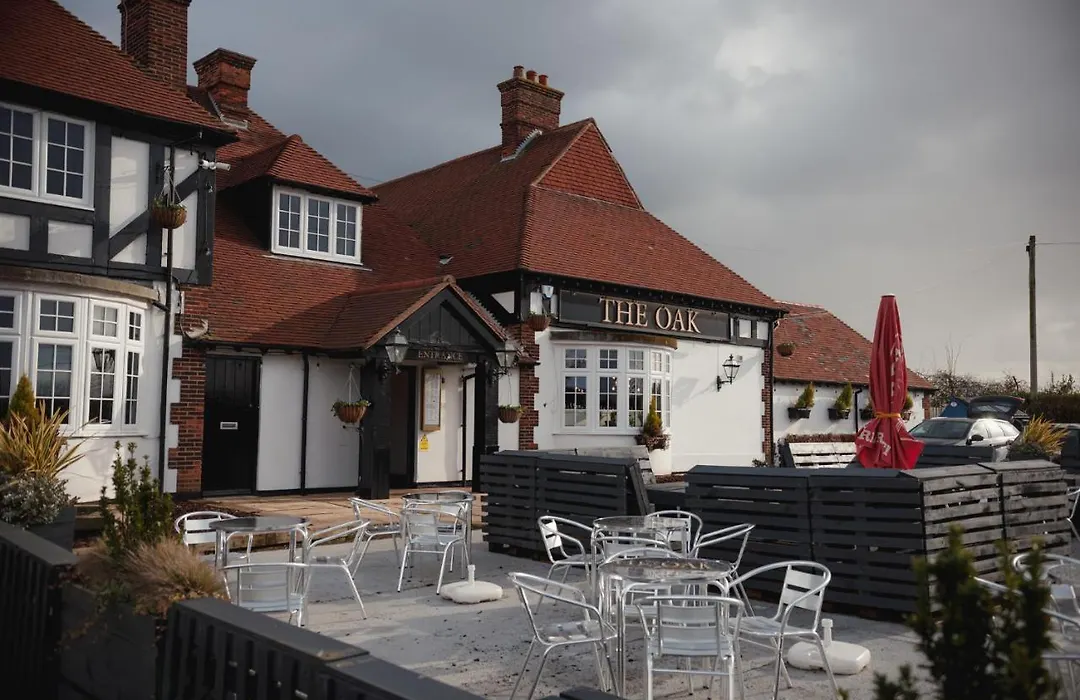The Oak Baginton-1