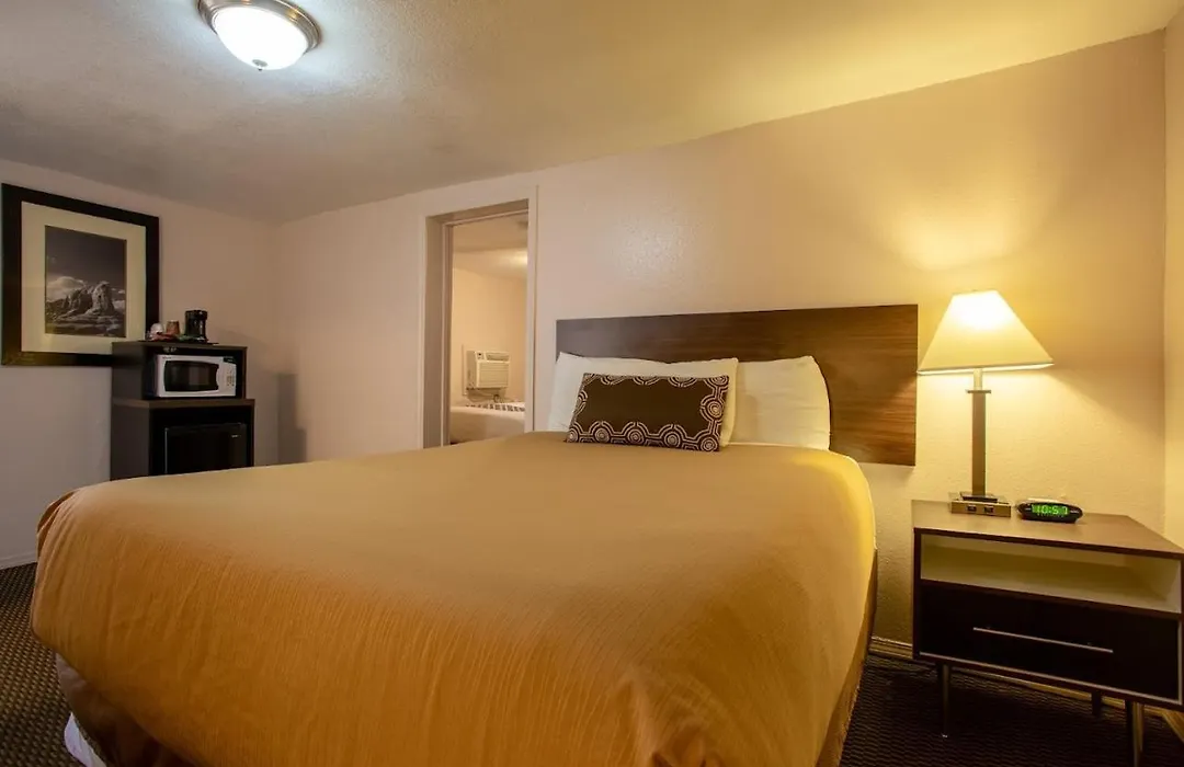 Celilo Inn-1