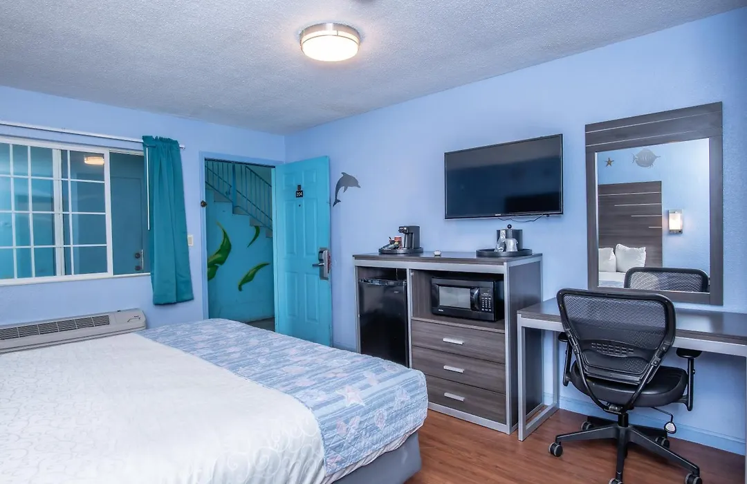 Aqua Breeze Inn-1
