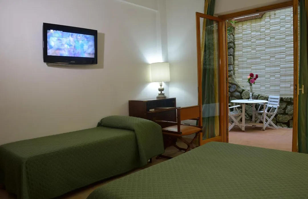 Grand Hotel De Rose-1