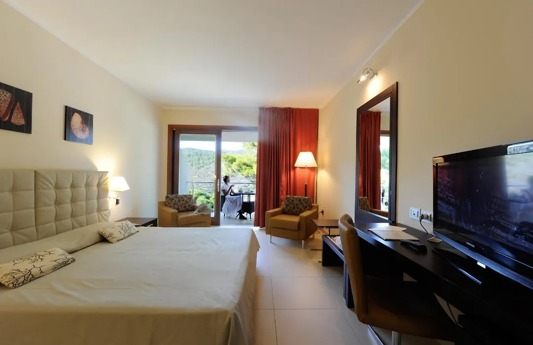 Hotel del Faro - Pugnochiuso Resort-1