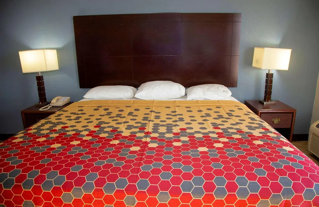 Econo Lodge Ardmore-1