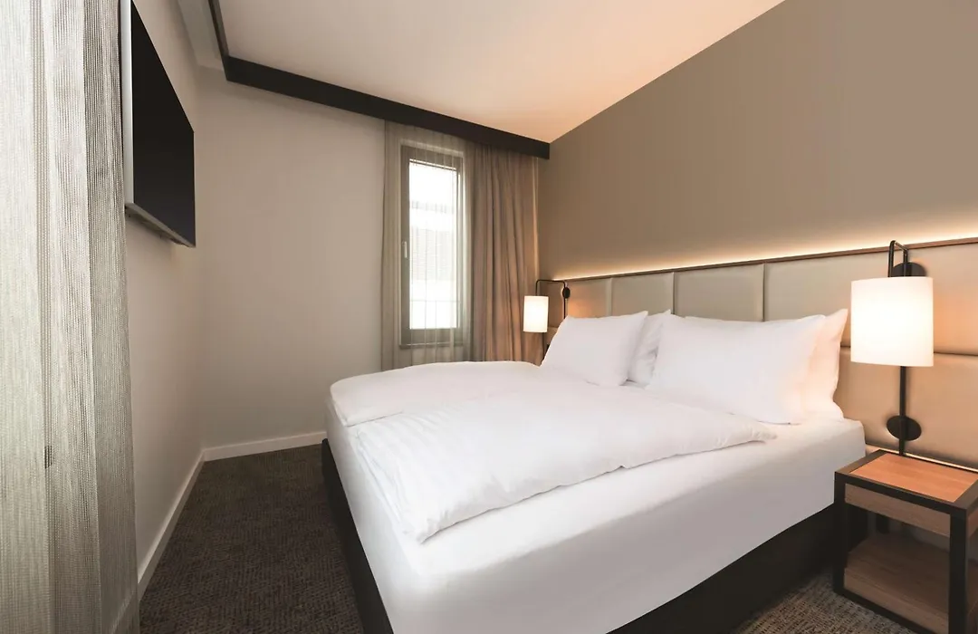 Adina Apartment Hotel Frankfurt Westend-1