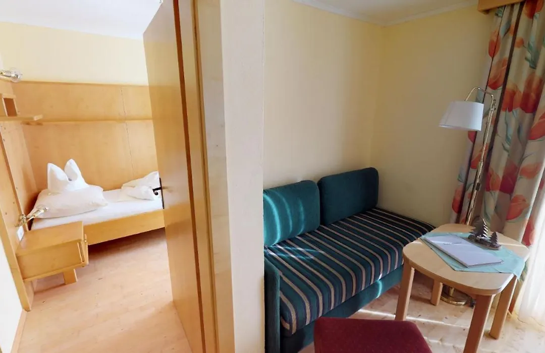 Das kleine Familienhotel Koch-1