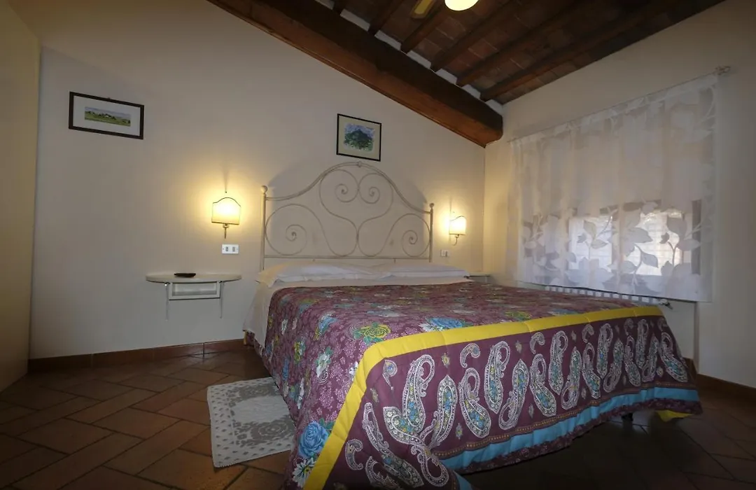 Oliviera Camere-1