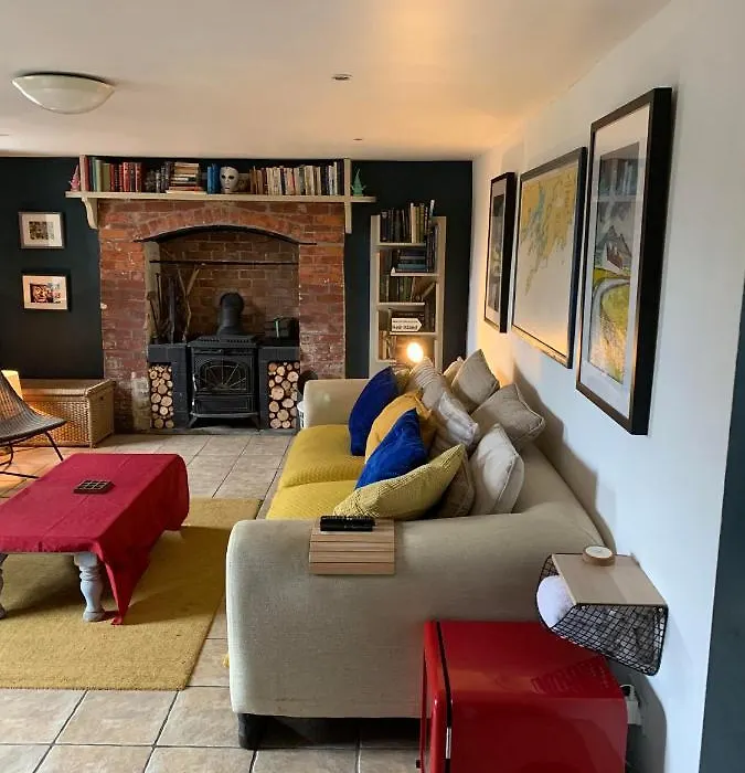 Heir Island House-1