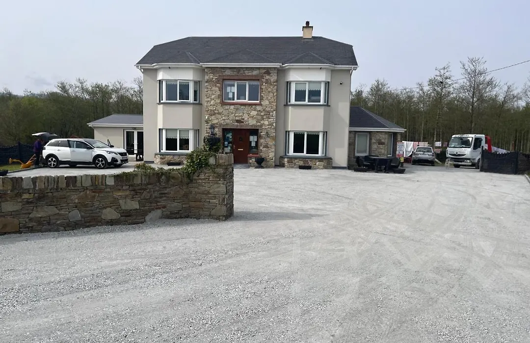 Doughlasha House V93Rx64-1
