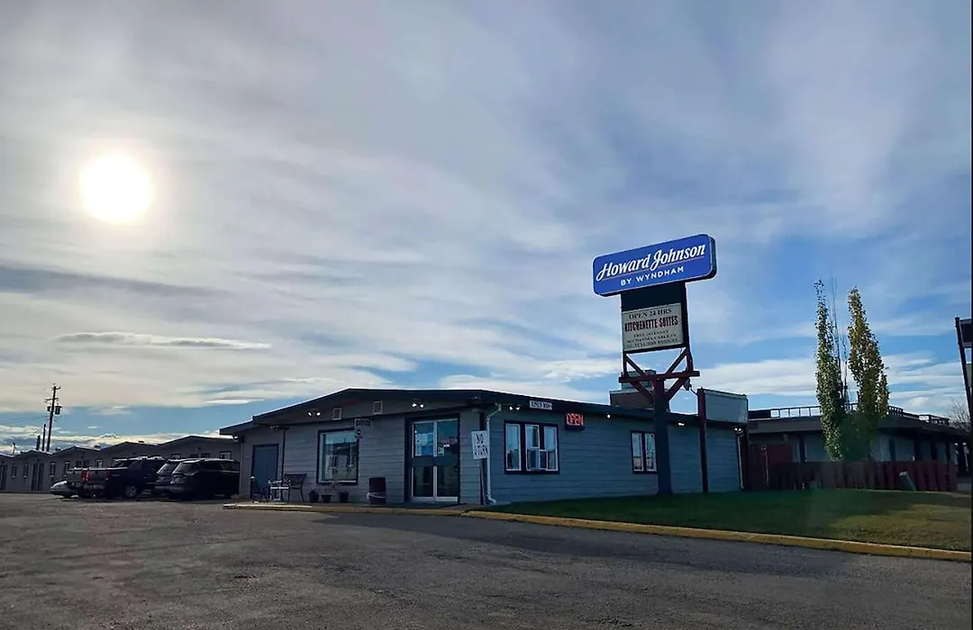 Howard Johnson By Wyndham Grande Prairie-1