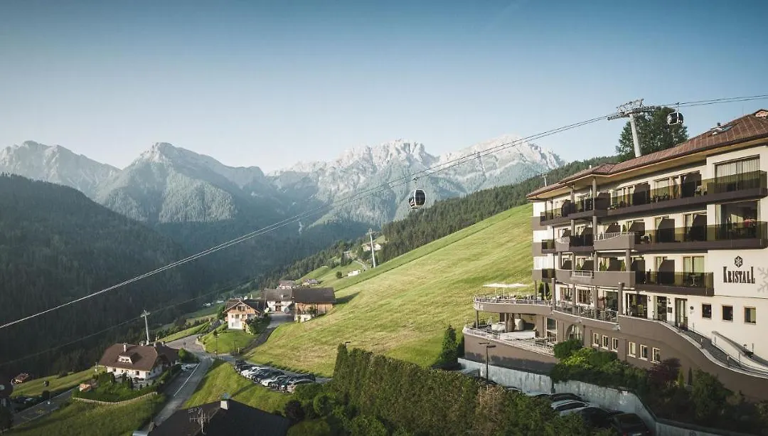 Kronplatz-Resort Hotel Kristall-1