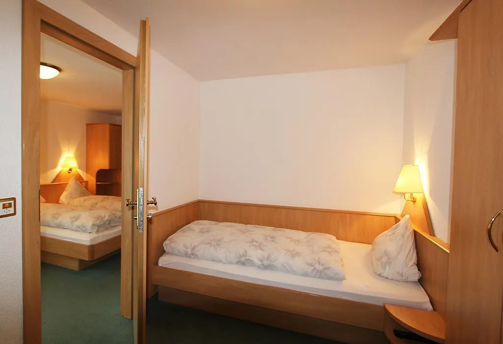 Hotel Monte-Moro-1