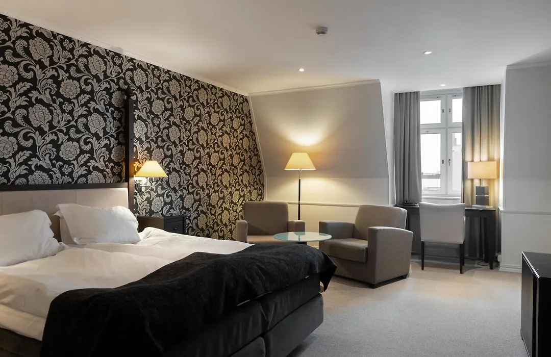 Elite Hotel Savoy-1