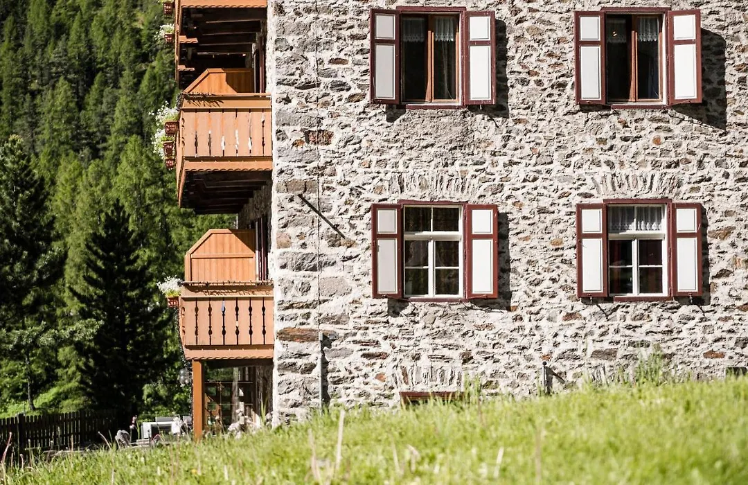 Glacier Rock Guesthouse Ex Pension Dangl-1