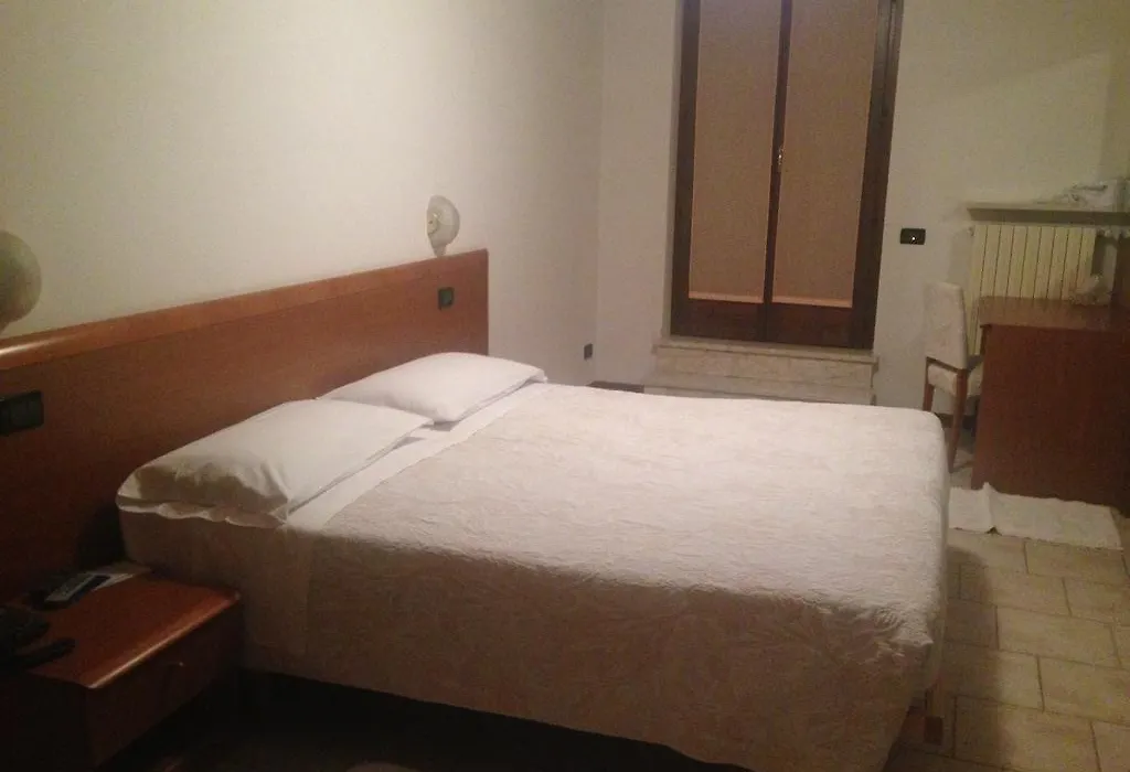 Hotel Scandola-1