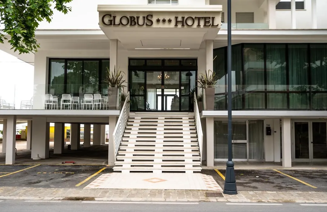 Hotel Globus-1