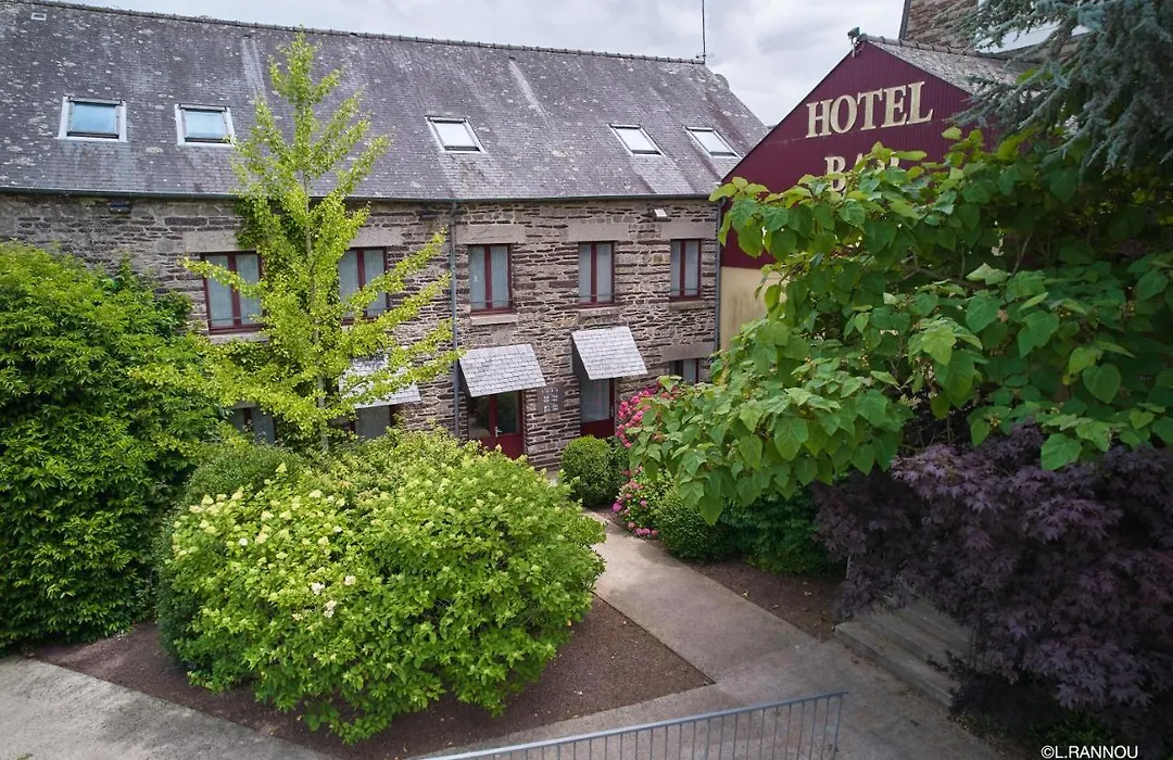 Logis Hotel, Restaurant Et Spa Le Relais De Broceliande-1