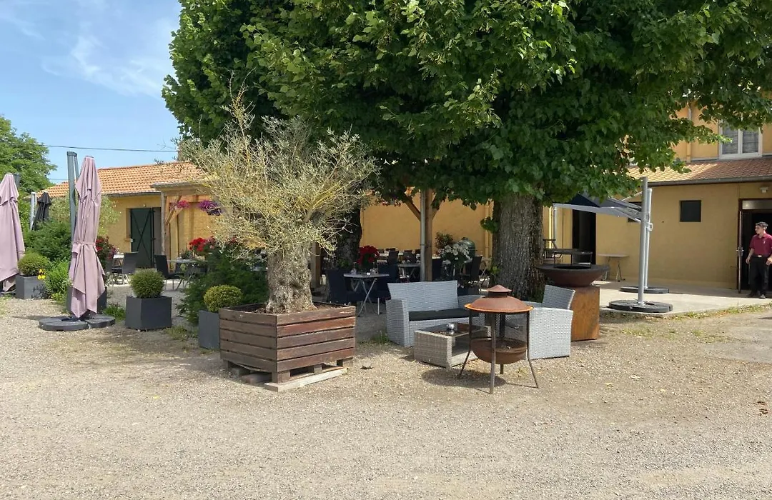 Logis L'Auberge du Gros-1