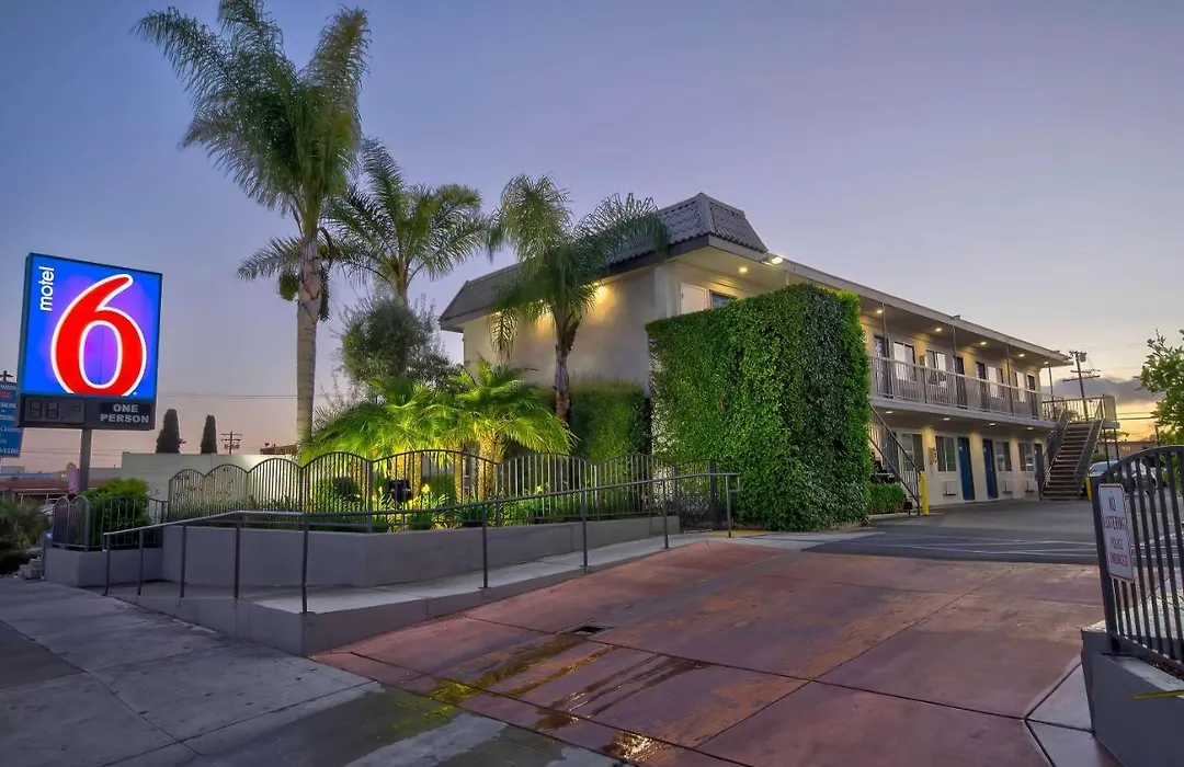 Motel 6 Gardena-1