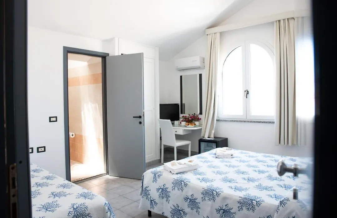 Hotel Cala Di Seta-1