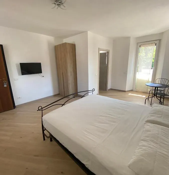 Around Lago Maggiore rooms-1