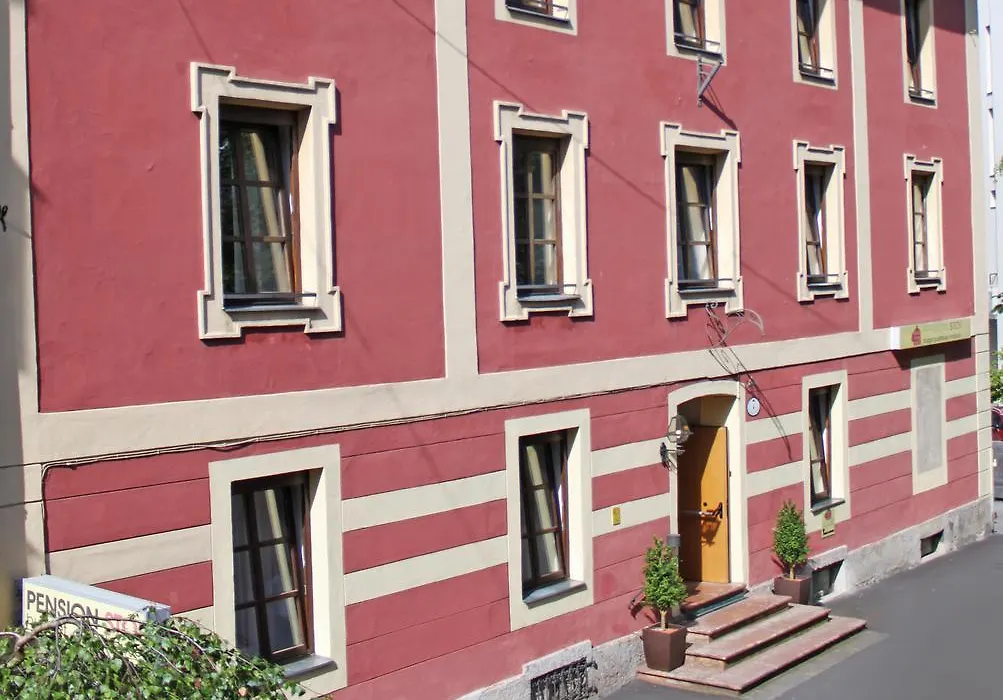 Pension Stoi Budget Guesthouse-1