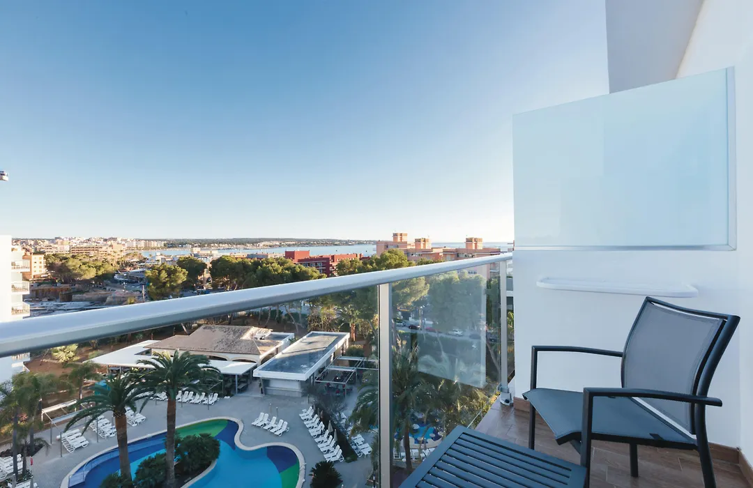 Hotel Riu Bravo-1
