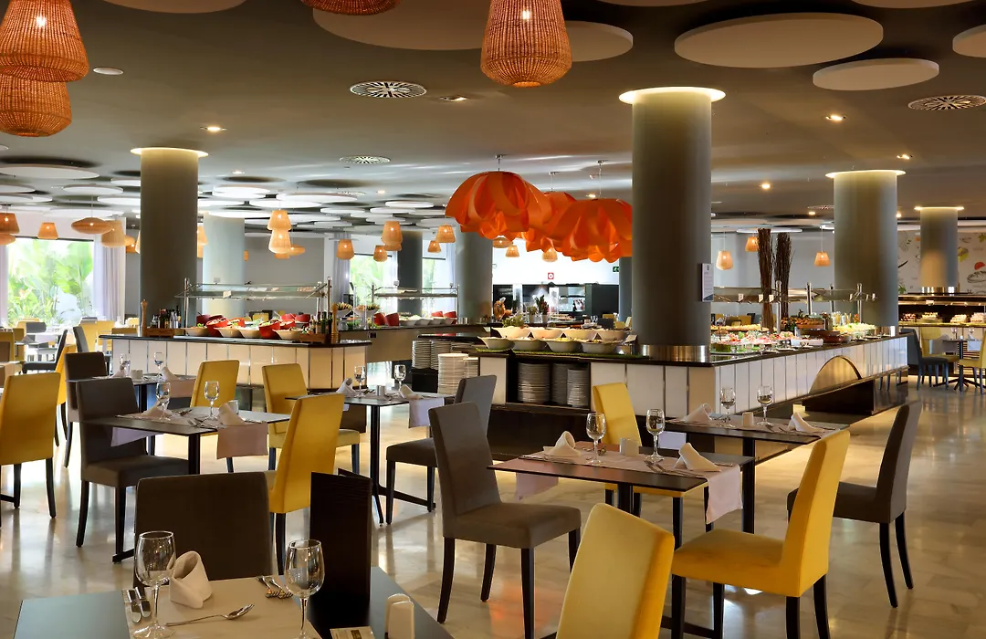 Grand Palladium White Island Resort & Spa-1