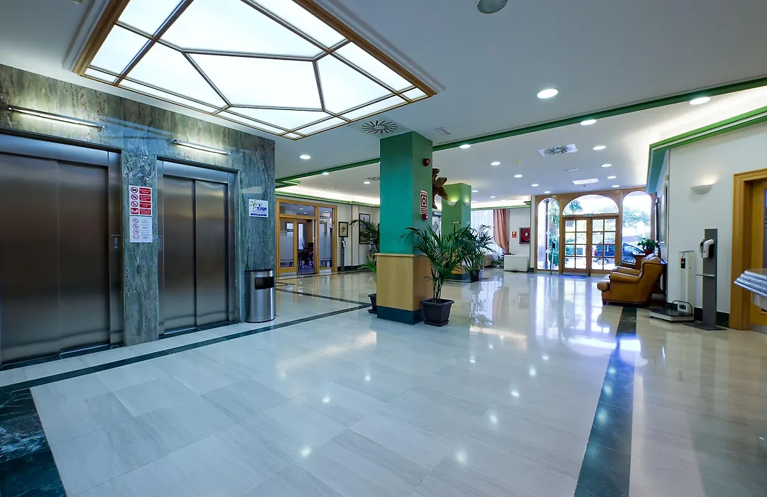 Rentalmar Pineda Suites-1