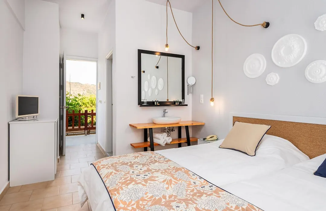 Mrs Chryssana Beach Hotel By Ghh (Adults Only)-1