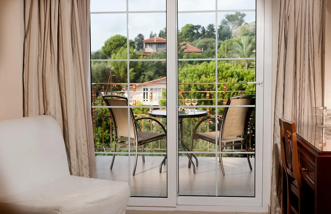 Avalon Palace Hotel By Ghh (Adults Only)-1
